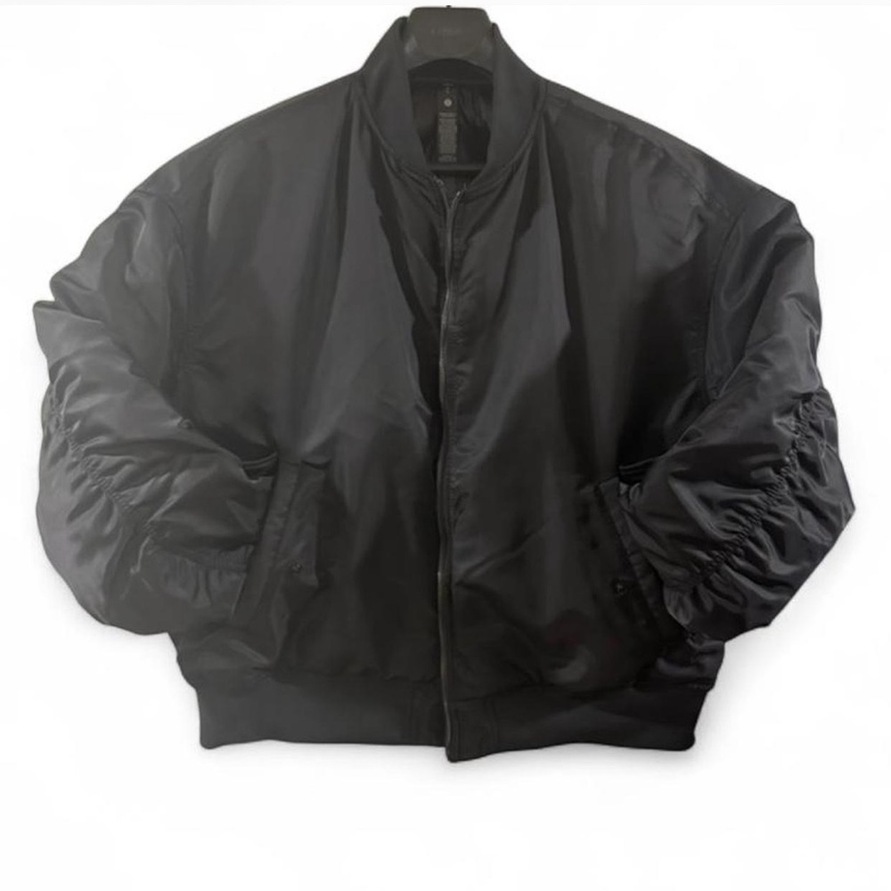 NWT Men's Lululemon Black Quilted Reversible Down Puffer Jacket Size Large - Picture 4 of 9